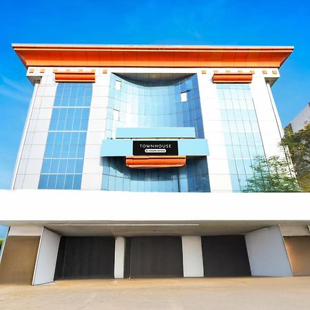 Super Townhouse Ameerpet Balkampet Road Hyderabad Luaran gambar