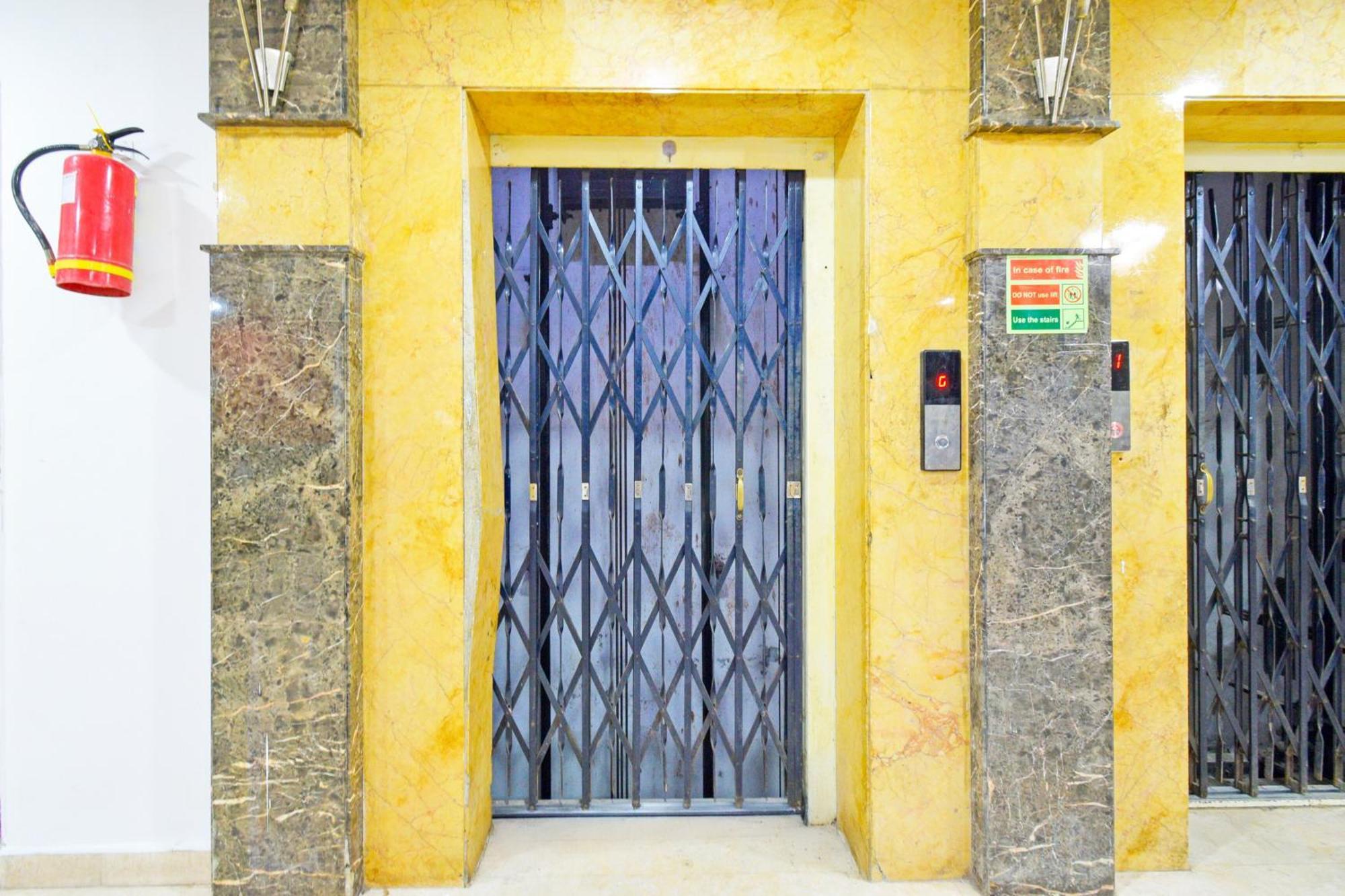 Super Townhouse Ameerpet Balkampet Road Hyderabad Luaran gambar