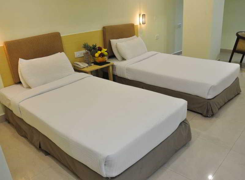 Super Townhouse Ameerpet Balkampet Road Hyderabad Luaran gambar
